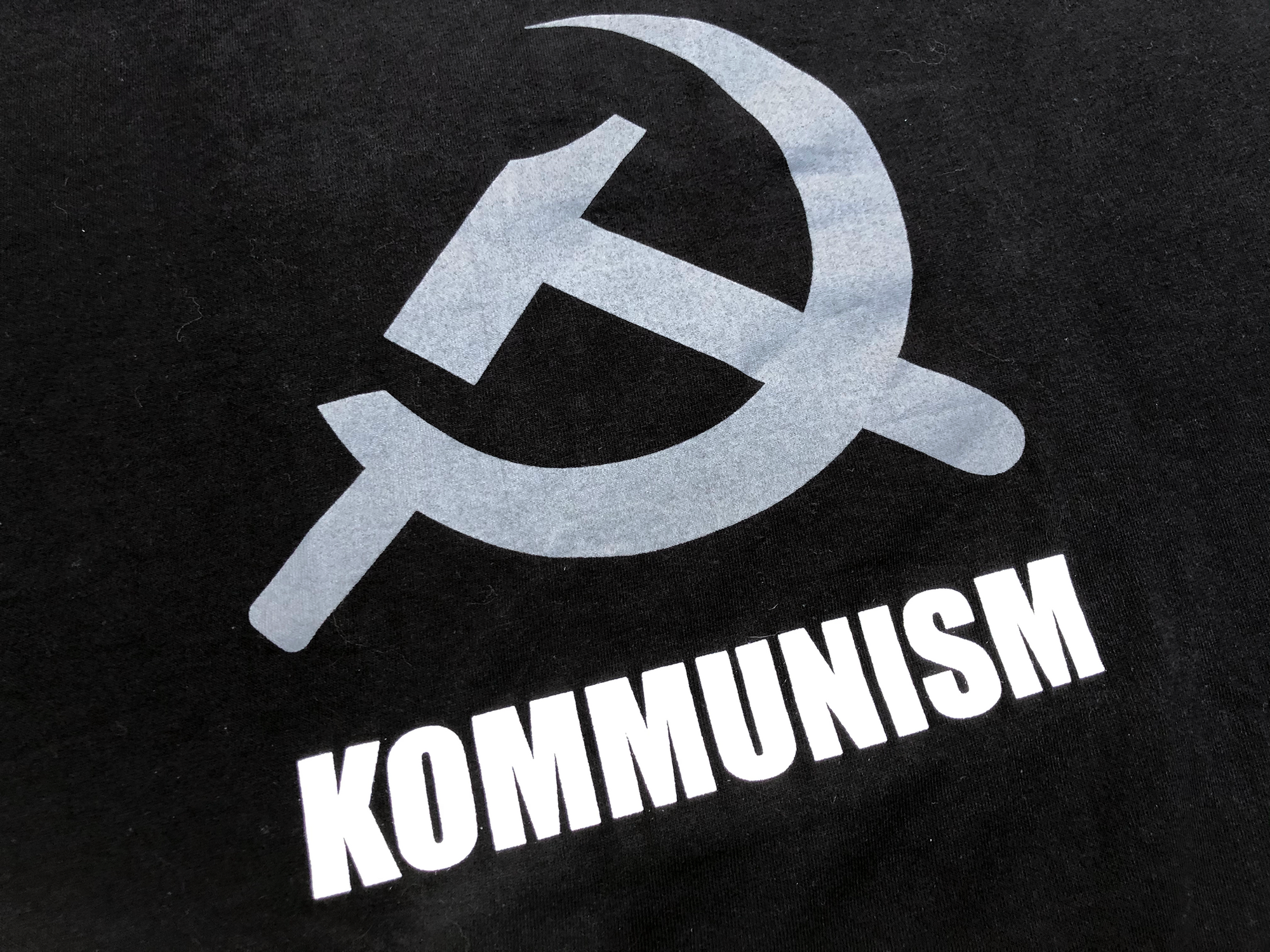 General Research 2001 Kommunism Tee