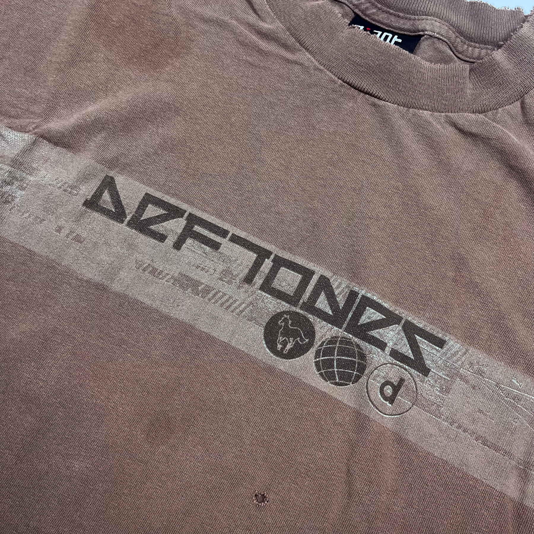 Vintage 2000 Deftones White Pony Thrashed Tee
