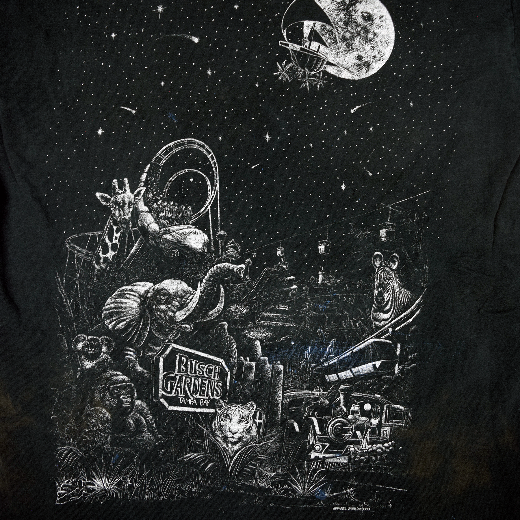 Vintage 1995 Busch Gardens Animals Space AOP Tee