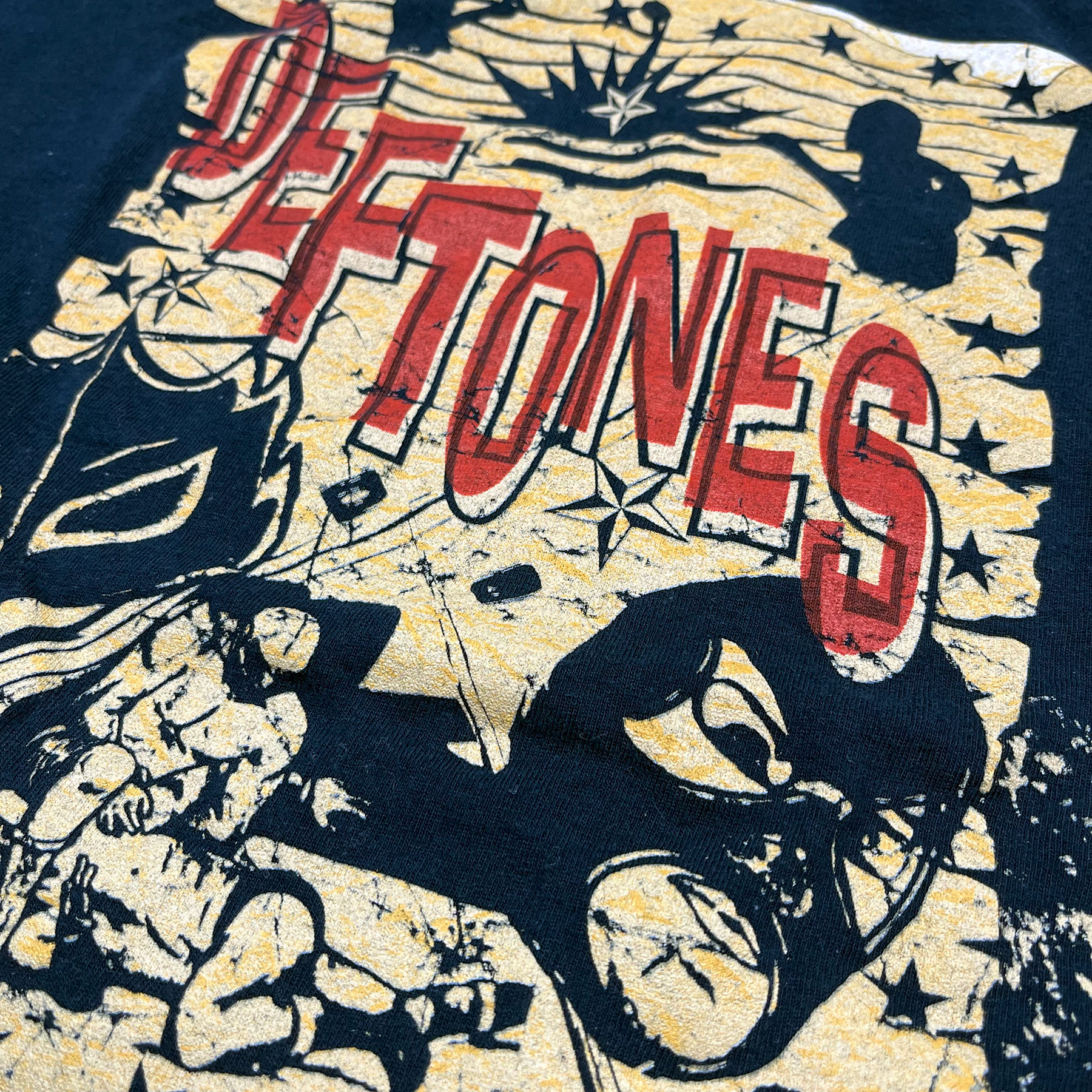 Vintage 2006 Deftones Saturday Night Wrist Wrestler Tee